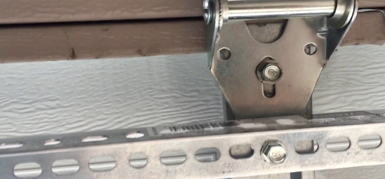 commercial garage door hinges repair in Websters Corners